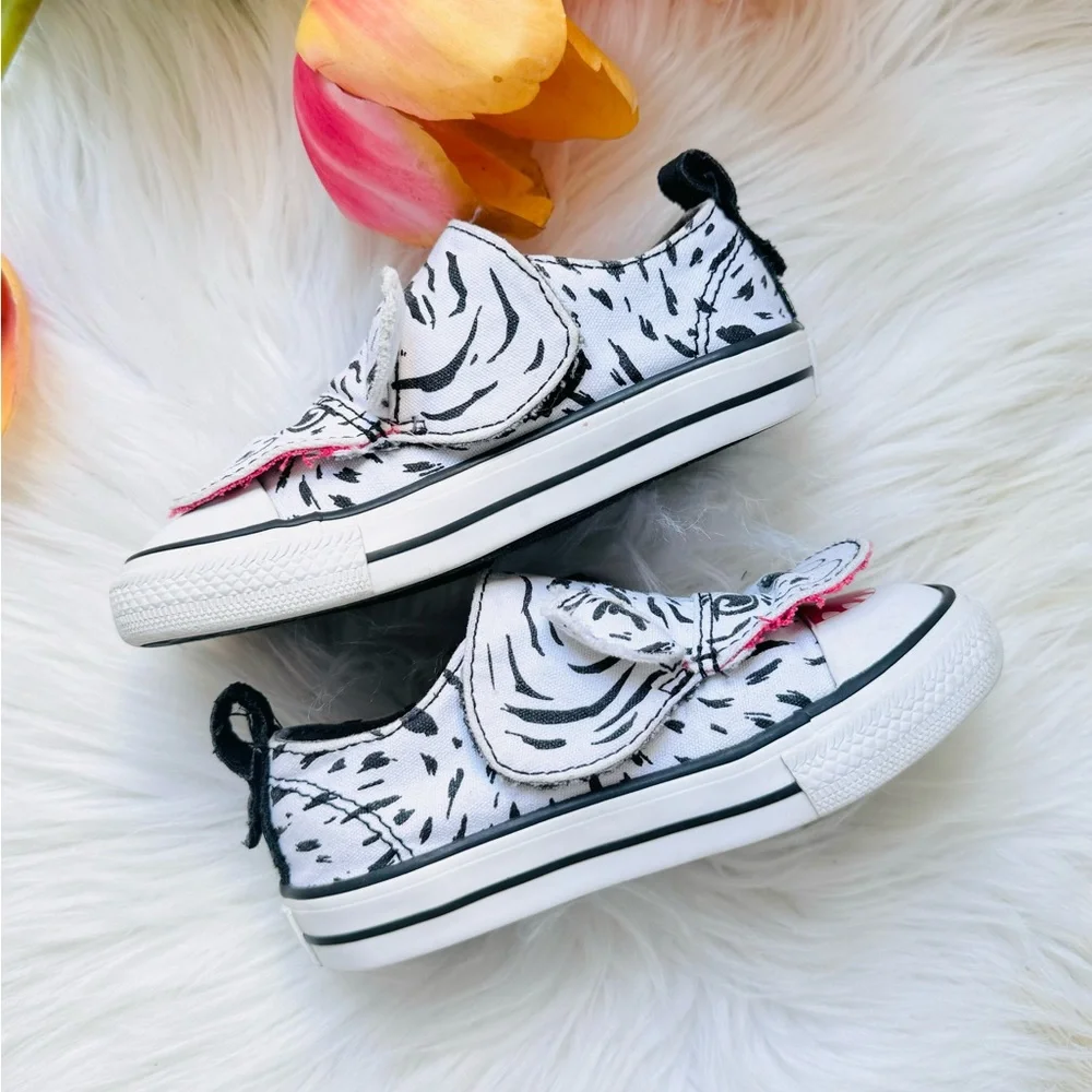 Toddler White Tiger Converse Sneakers